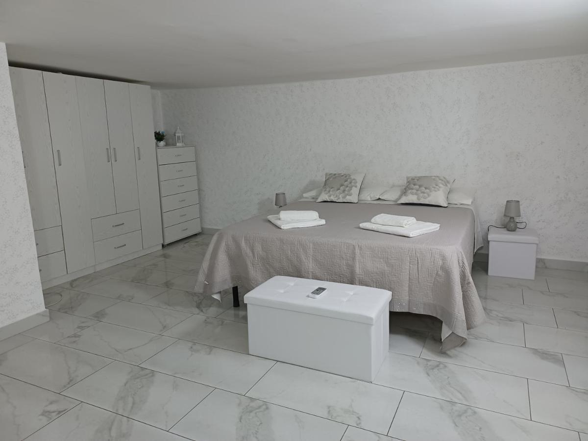 Appartement Casa Tetyana à Naples Extérieur photo